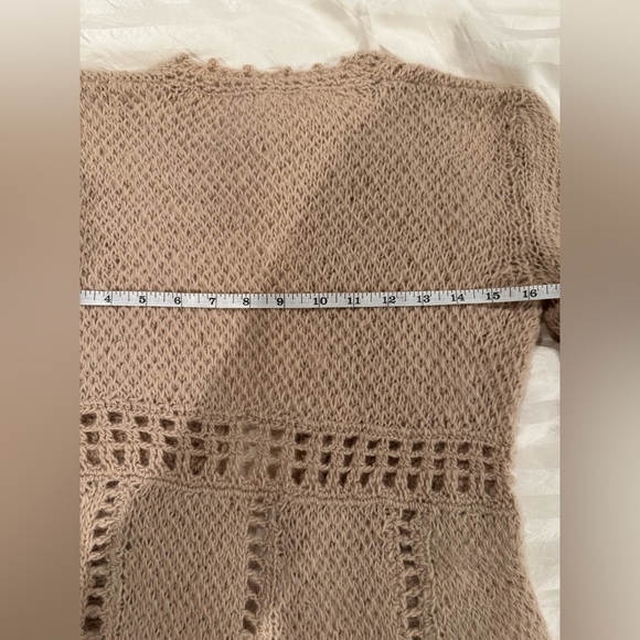 Beautiful crochet sweater - Picture 12 of 15
